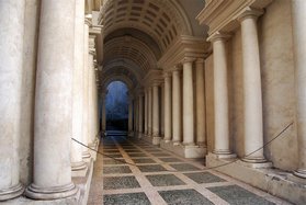 Galera Spada - Informacin de Inters - Museos Vaticanos y de Roma