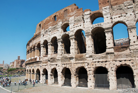 Coliseo - Información de Interés - Museos Vaticanos y de Roma