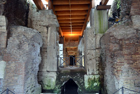 Colosseum Tour: Third tier, Hypogeum, Porta Libitinaria - Rome